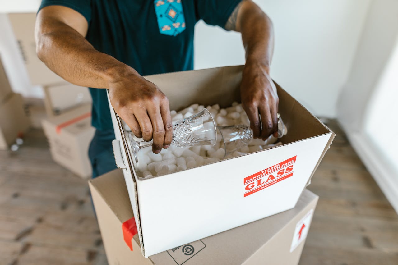 packing services UK, moving boxes London, professional packing